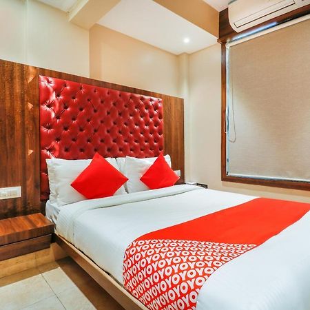 Oyo 70475 Hotel Sea Breeze มุมไบ ภายนอก รูปภาพ