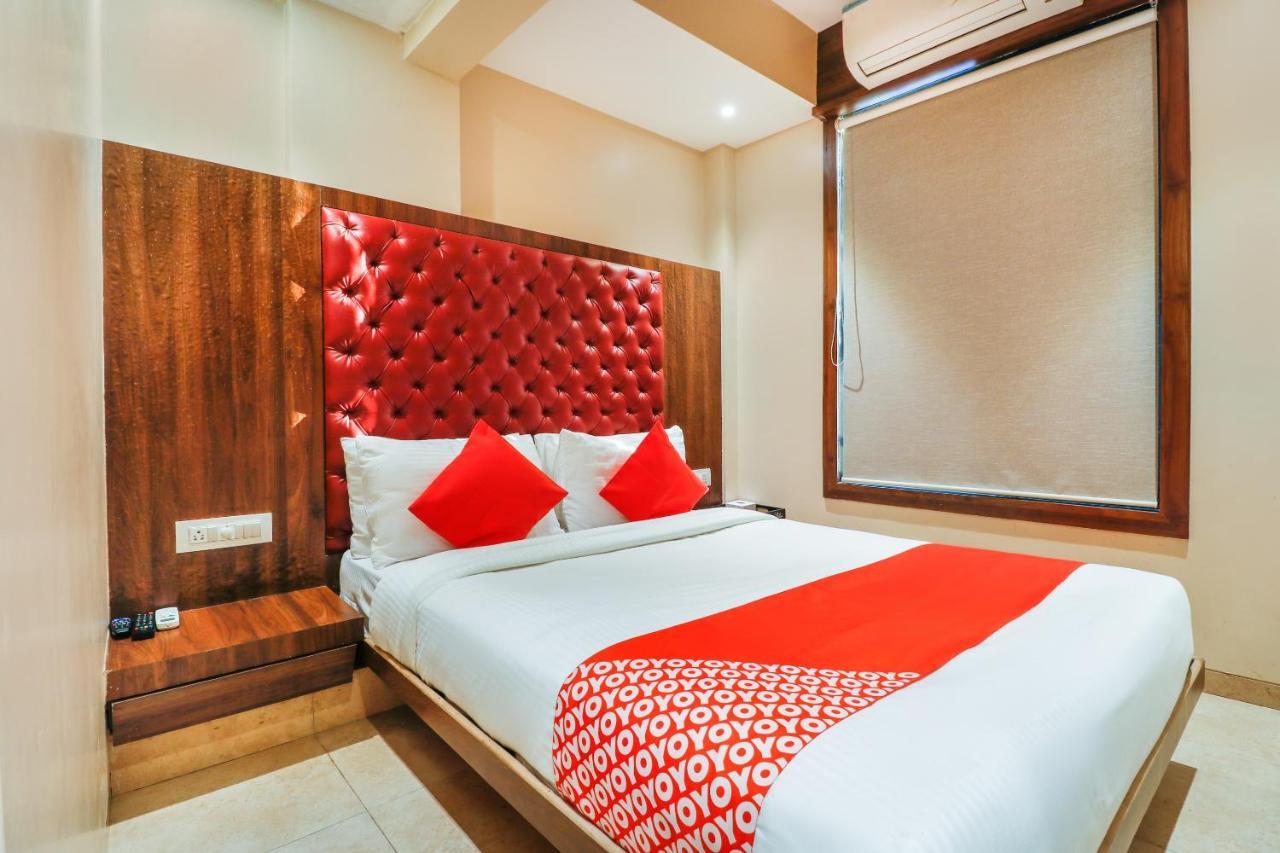 Oyo 70475 Hotel Sea Breeze มุมไบ ภายนอก รูปภาพ
