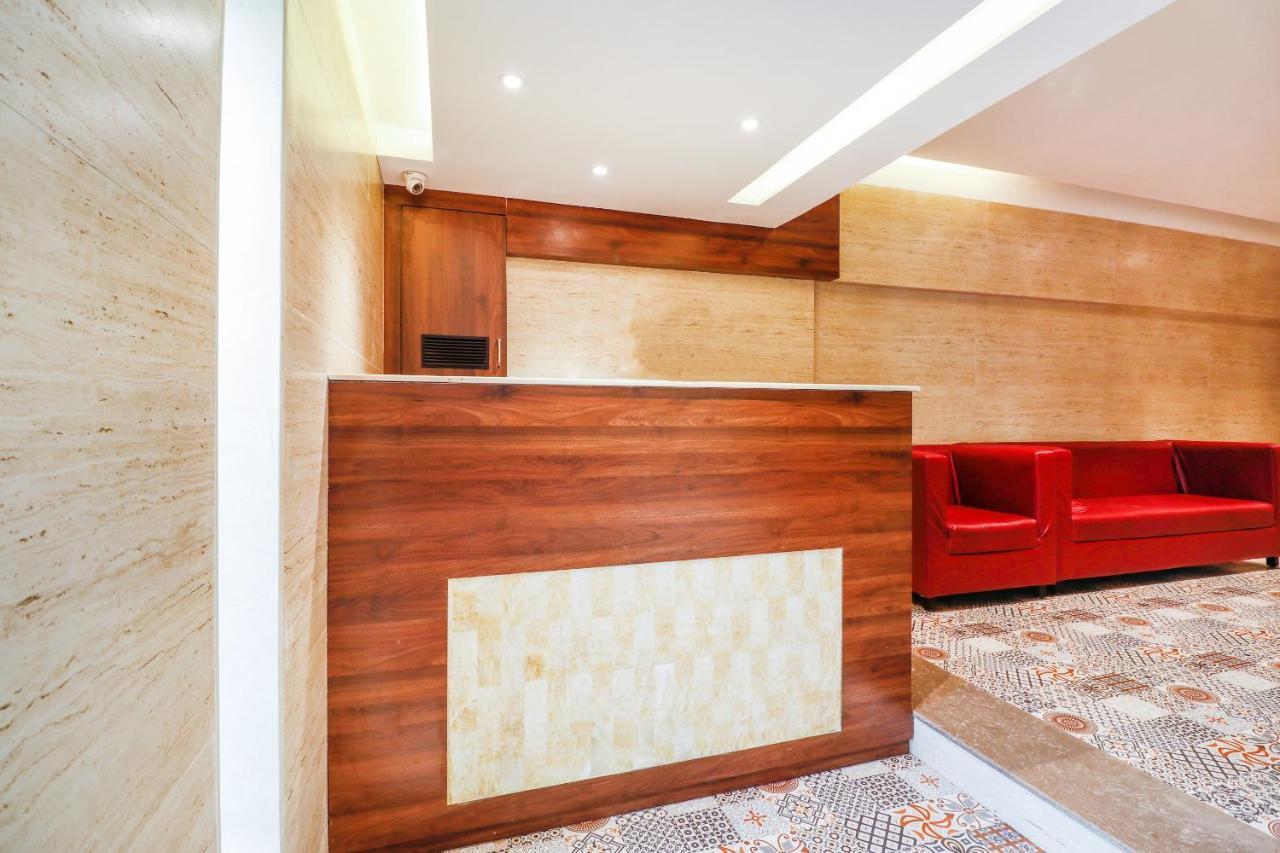 Oyo 70475 Hotel Sea Breeze มุมไบ ภายนอก รูปภาพ