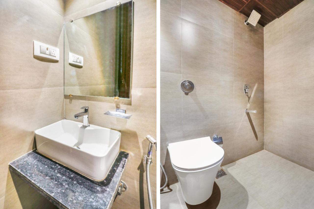 Oyo 70475 Hotel Sea Breeze มุมไบ ภายนอก รูปภาพ